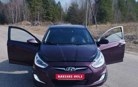 Hyundai Solaris II рестайлинг, 2011 год, 600 000 рублей, 5 фотография