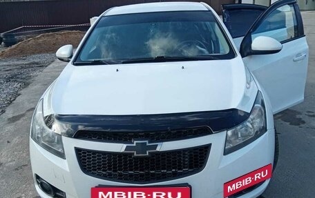 Chevrolet Cruze II, 2011 год, 630 000 рублей, 8 фотография