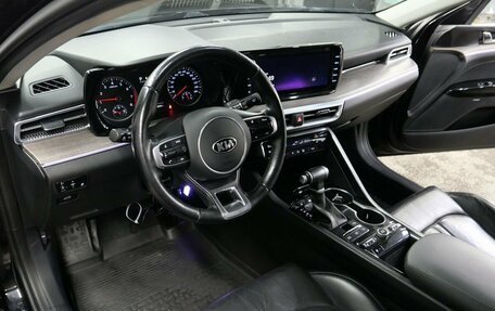 KIA K5, 2021 год, 2 350 000 рублей, 13 фотография