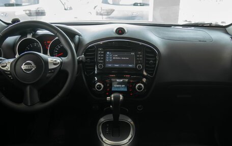 Nissan Juke II, 2014 год, 965 000 рублей, 17 фотография