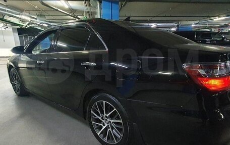 Toyota Camry, 2017 год, 2 650 000 рублей, 3 фотография