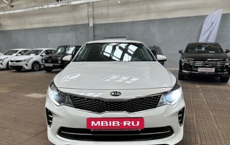 KIA K5 II, 2017 год, 1 550 000 рублей, 2 фотография