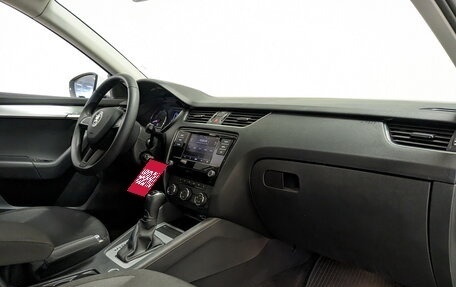 Skoda Octavia, 2019 год, 1 600 000 рублей, 11 фотография