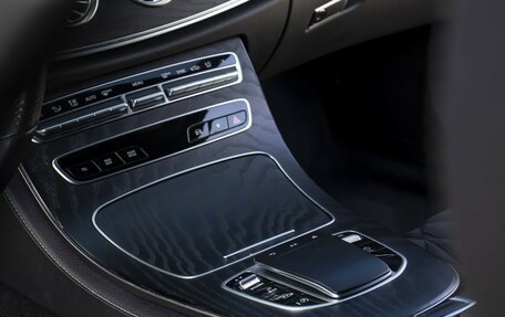 Mercedes-Benz E-Класс, 2021 год, 4 250 000 рублей, 15 фотография