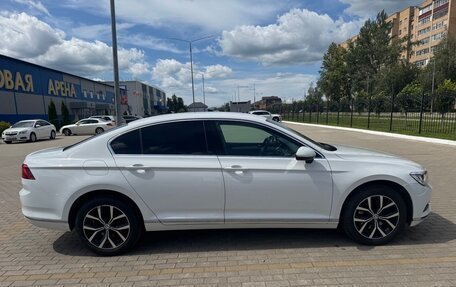 Volkswagen Passat B8 рестайлинг, 2016 год, 2 350 000 рублей, 5 фотография