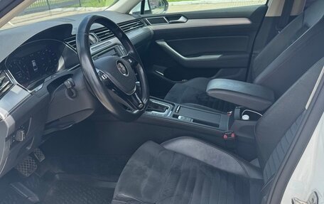 Volkswagen Passat B8 рестайлинг, 2016 год, 2 350 000 рублей, 12 фотография