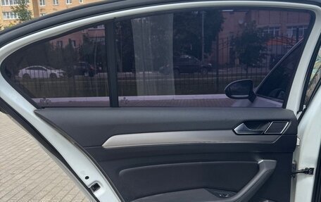 Volkswagen Passat B8 рестайлинг, 2016 год, 2 350 000 рублей, 16 фотография