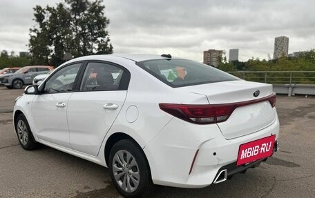 KIA Rio IV, 2021 год, 1 039 000 рублей, 3 фотография