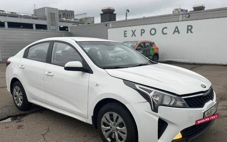 KIA Rio IV, 2021 год, 1 039 000 рублей, 2 фотография