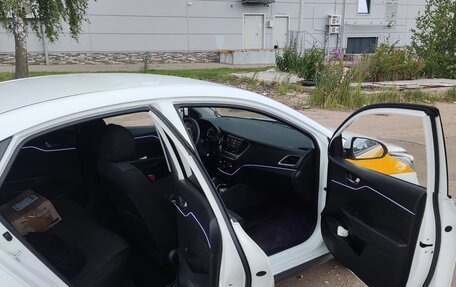 Hyundai Solaris II рестайлинг, 2018 год, 1 065 000 рублей, 8 фотография