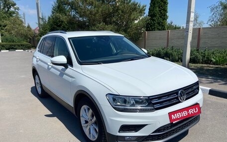 Volkswagen Tiguan II, 2020 год, 3 300 000 рублей, 3 фотография