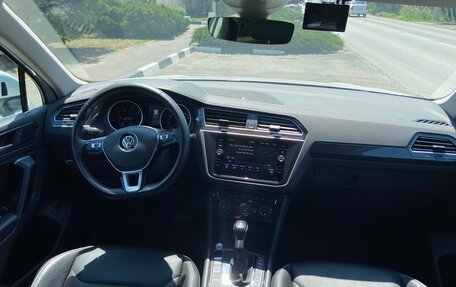 Volkswagen Tiguan II, 2020 год, 3 300 000 рублей, 17 фотография