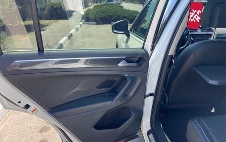 Volkswagen Tiguan II, 2020 год, 3 300 000 рублей, 14 фотография