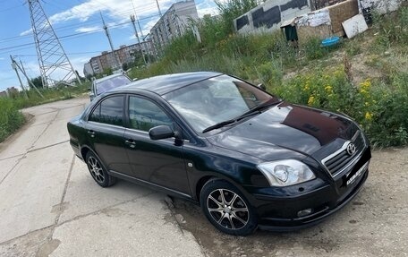 Toyota Avensis III рестайлинг, 2005 год, 680 000 рублей, 2 фотография