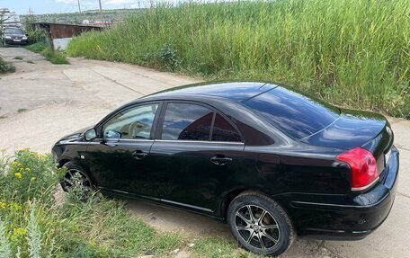 Toyota Avensis III рестайлинг, 2005 год, 680 000 рублей, 5 фотография