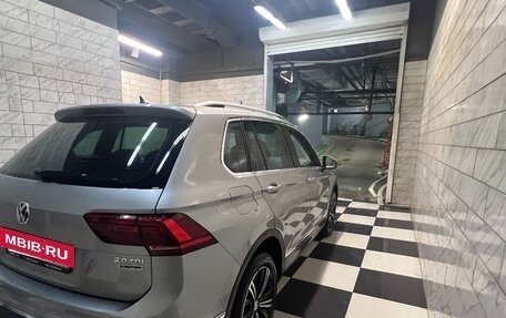 Volkswagen Tiguan II, 2017 год, 2 150 000 рублей, 4 фотография