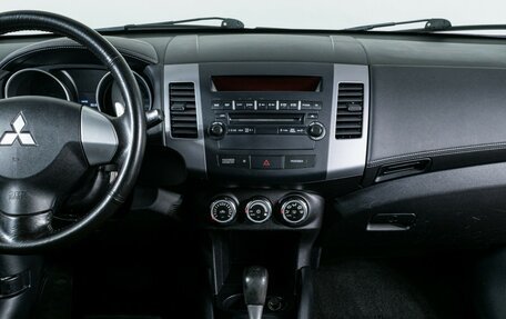 Mitsubishi Outlander III рестайлинг 3, 2011 год, 1 230 000 рублей, 11 фотография