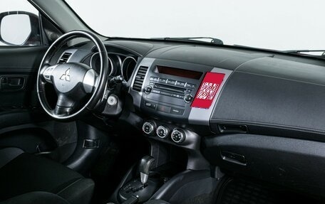 Mitsubishi Outlander III рестайлинг 3, 2011 год, 1 230 000 рублей, 10 фотография