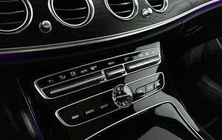 Mercedes-Benz E-Класс, 2017 год, 2 860 000 рублей, 15 фотография
