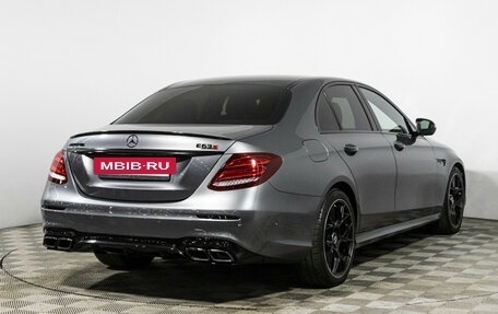 Mercedes-Benz E-Класс, 2017 год, 2 860 000 рублей, 5 фотография