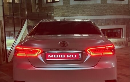 Toyota Camry, 2022 год, 3 700 000 рублей, 3 фотография