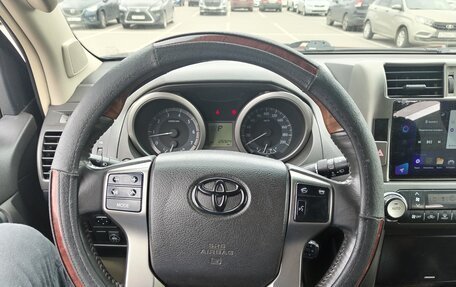Toyota Land Cruiser Prado 150 рестайлинг 2, 2010 год, 2 586 000 рублей, 9 фотография