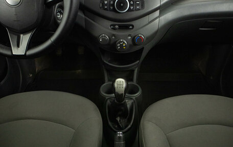 Chevrolet Spark III, 2013 год, 559 000 рублей, 17 фотография