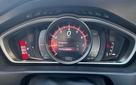 Volvo V40 II рестайлинг, 2017 год, 1 990 000 рублей, 13 фотография