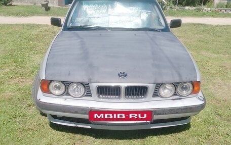 BMW 5 серия, 1993 год, 320 000 рублей, 3 фотография