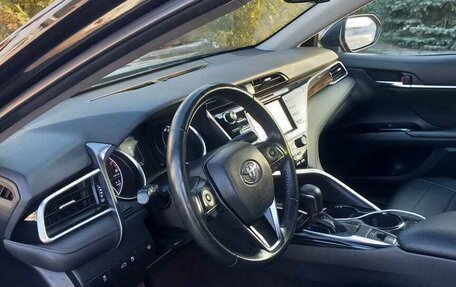 Toyota Camry, 2018 год, 2 190 000 рублей, 9 фотография