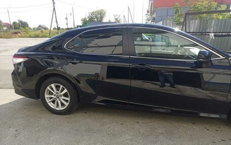 Toyota Camry, 2018 год, 2 190 000 рублей, 3 фотография