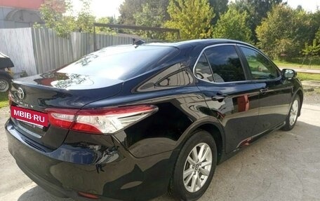 Toyota Camry, 2018 год, 2 190 000 рублей, 6 фотография