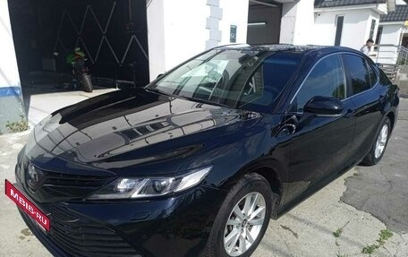 Toyota Camry, 2018 год, 2 190 000 рублей, 8 фотография