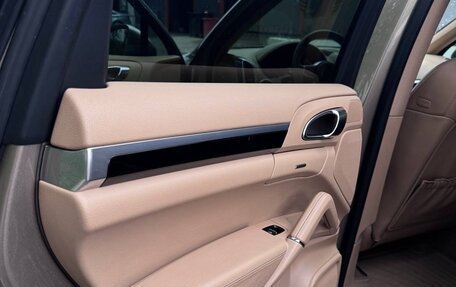 Porsche Cayenne III, 2015 год, 2 700 000 рублей, 10 фотография
