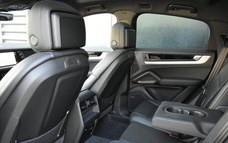 Porsche Cayenne III, 2024 год, 16 500 000 рублей, 12 фотография