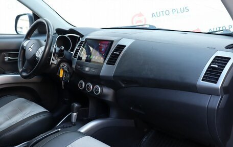Mitsubishi Outlander III рестайлинг 3, 2008 год, 1 249 000 рублей, 10 фотография