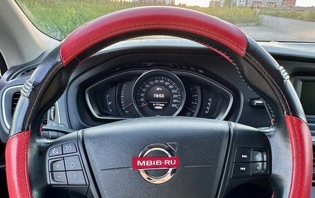 Volvo V40 II рестайлинг, 2013 год, 1 390 000 рублей, 30 фотография