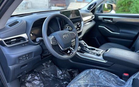 Toyota Highlander, 2025 год, 5 090 000 рублей, 6 фотография