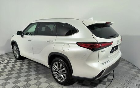 Toyota Highlander, 2025 год, 5 500 000 рублей, 4 фотография