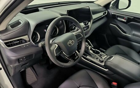 Toyota Highlander, 2025 год, 5 500 000 рублей, 14 фотография
