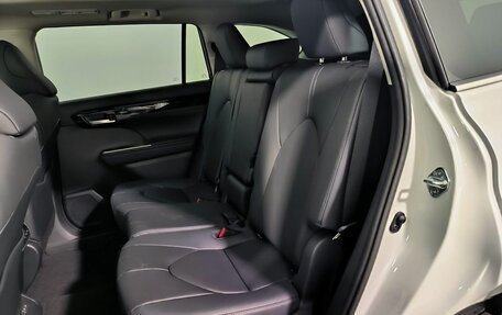 Toyota Highlander, 2025 год, 5 500 000 рублей, 18 фотография