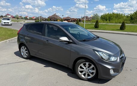Hyundai Solaris II рестайлинг, 2011 год, 868 000 рублей, 6 фотография