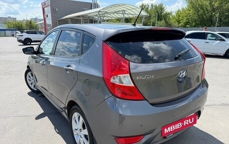 Hyundai Solaris II рестайлинг, 2011 год, 868 000 рублей, 10 фотография