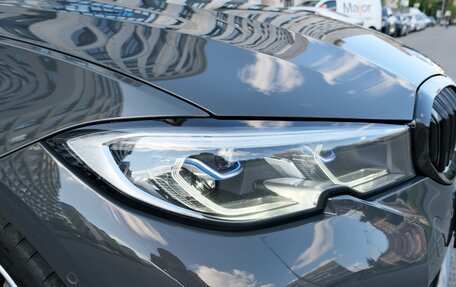 BMW 3 серия, 2019 год, 3 799 000 рублей, 10 фотография