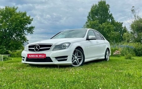 Mercedes-Benz C-Класс, 2013 год, 2 200 000 рублей, 2 фотография