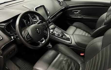 Renault Espace V рестайлинг, 2017 год, 1 625 000 рублей, 8 фотография