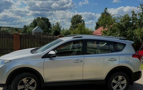 Toyota RAV4, 2014 год, 1 990 000 рублей, 3 фотография