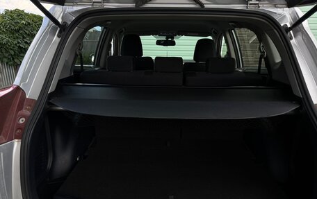 Toyota RAV4, 2014 год, 1 990 000 рублей, 13 фотография