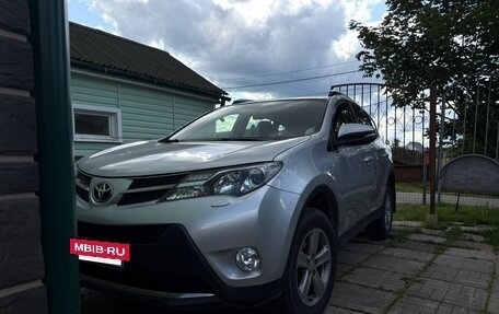 Toyota RAV4, 2014 год, 1 990 000 рублей, 16 фотография
