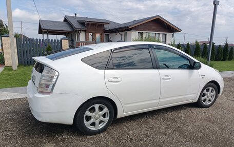Toyota Prius, 2008 год, 600 000 рублей, 5 фотография